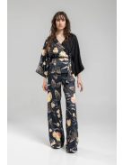 ARTISTA  Balance Floral Wrap Kimono Top